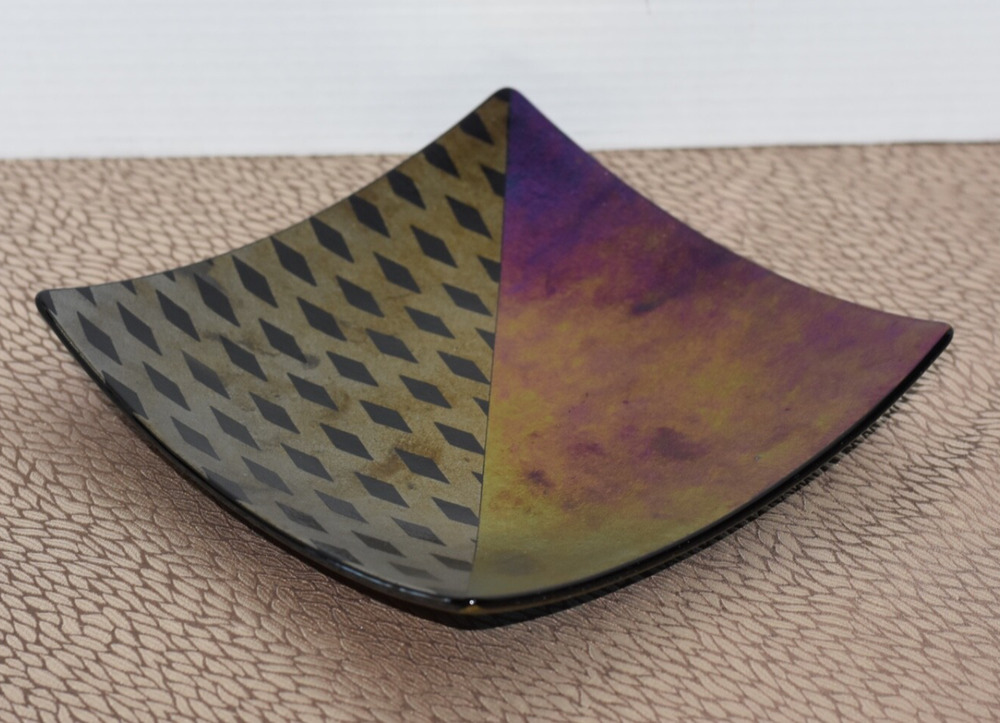 Kurt McVay Iridescent Abstract Diamond Studio Fused 9" Art Glass Tray Plate